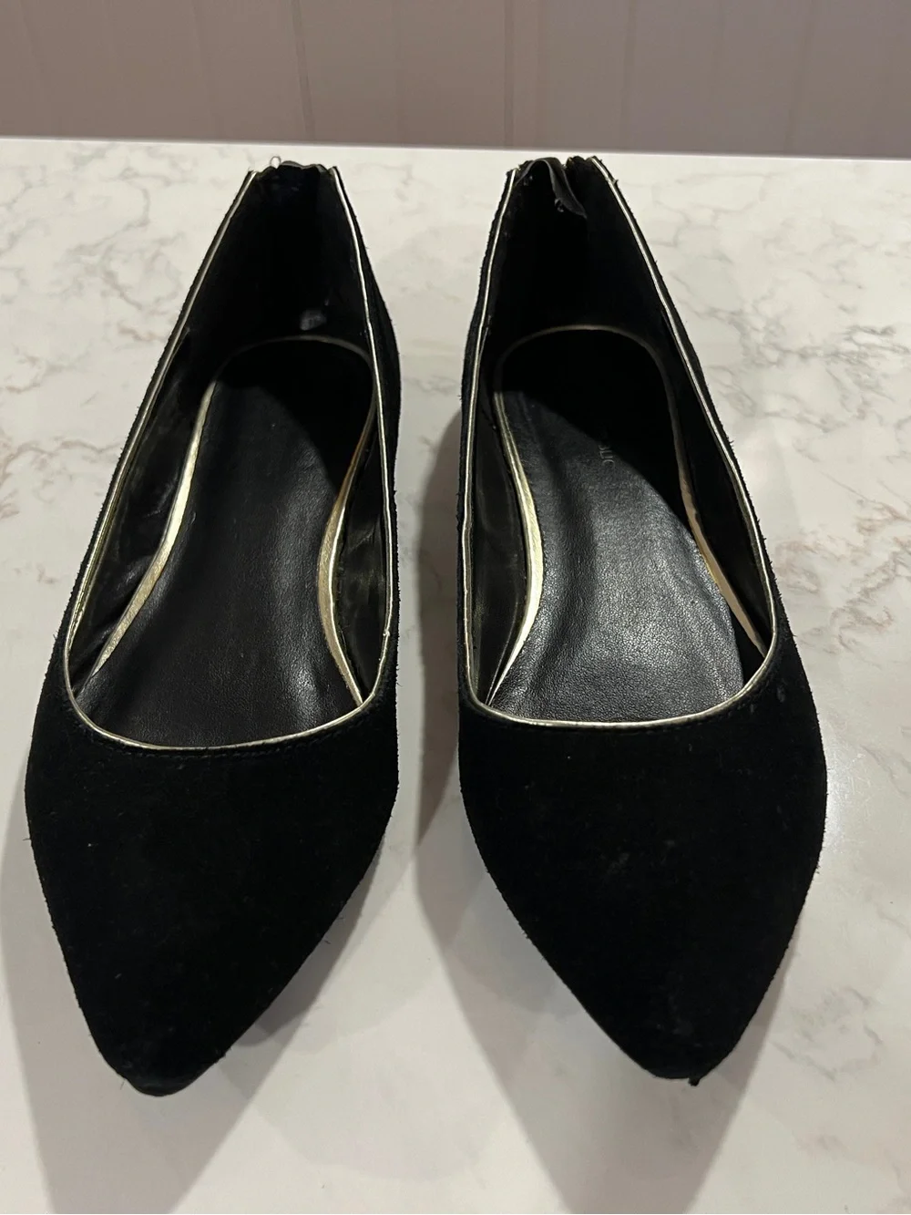 Banana Republic Black Pointed Toe Flats with Gold Trim, 7
